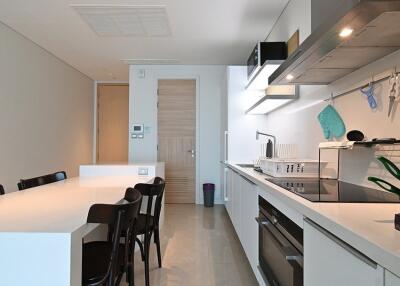 Sindhorn Residence  1 Bedroom Luxury Condo For Rent