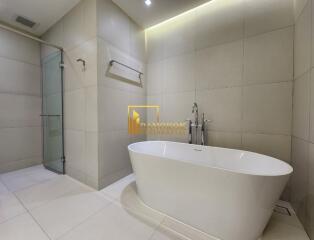 3 Bedroom Luxury Apartment in Phrom Phong