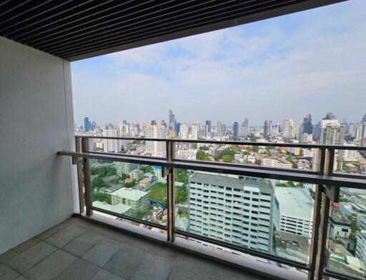 The Madison  3 Bedroom Condo For Rent in Phrom Phong