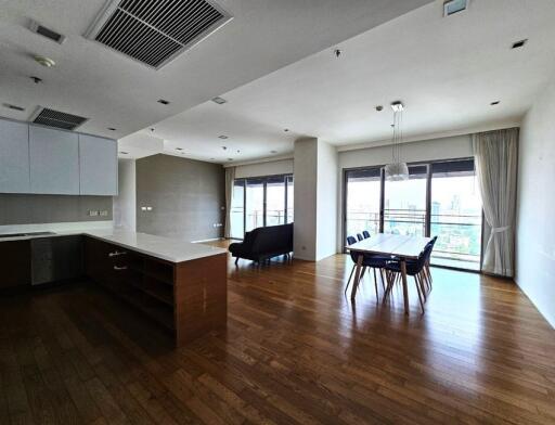 The Madison  3 Bedroom Condo For Rent in Phrom Phong