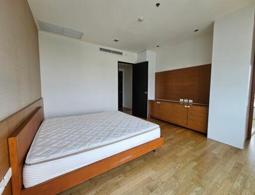 The Madison  3 Bedroom Condo For Rent in Phrom Phong