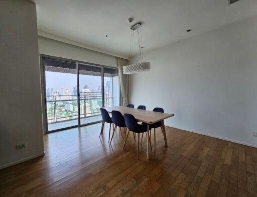 The Madison  3 Bedroom Condo For Rent in Phrom Phong