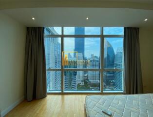 Athenee Residence  4 Bedroom Condo For Rent in Phloen Chit