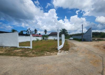 Charming 2-Bedroom Villas with swimming pool plus Land plot with Stunning Natural Views, 700m from Natai Beach