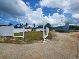 Charming 2-Bedroom Villas with swimming pool plus Land plot with Stunning Natural Views, 700m from Natai Beach