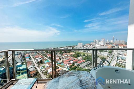 Luxurious condo for sale Foreign quota The Riviera Ocean Drive, 2 bedrooms, 74 sq m, sea view, high floor. The room is fully decorated and luxuriously furnished