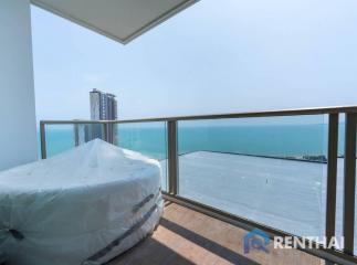 5min to beach! Luxury Condo in Pattaya: Live a Dream Life by the Sea!