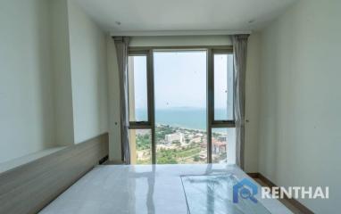 5min to beach! Luxury Condo in Pattaya: Live a Dream Life by the Sea!