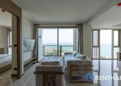 5min to beach! Luxury Condo in Pattaya: Live a Dream Life by the Sea!