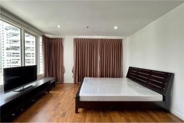 For Rent 2+1 bedrooms, High floor. Just a few minutes walk to BTS Phrom Phong at Baan Siri 24 - 920071001-12407