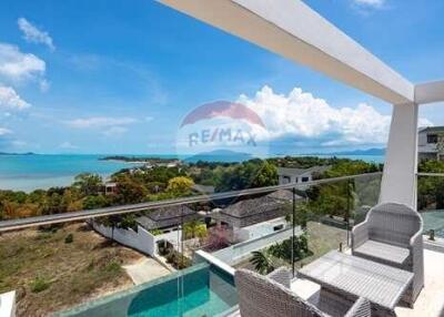 nice villa with sea view