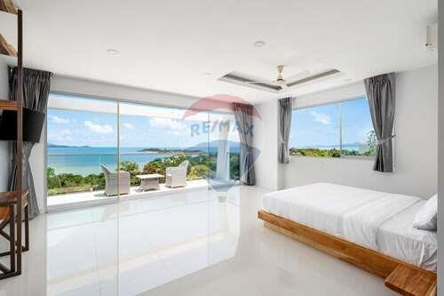 nice villa with sea view