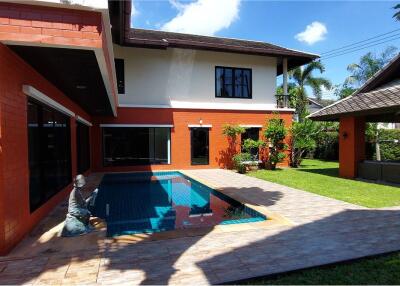 Beautiful 3 Bedroom House with Pool - 920471009-79