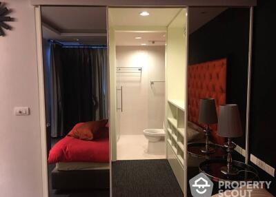 1-BR Condo at The Clover Thonglor Residence near BTS Thong Lor