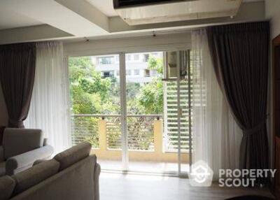 2-BR Apt. near BTS Phloen Chit