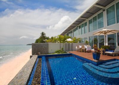 Beachfront Pool Villa with Stunning Andaman Sea Views