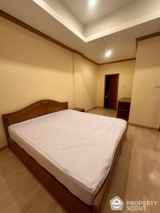 3-BR Apt. near MRT Sukhumvit