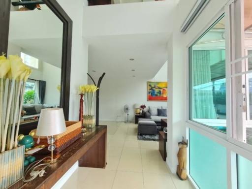 Townhome for rent in Pattaya, 3 floors, Pattaya Soi Siam Country Club.move in Ready