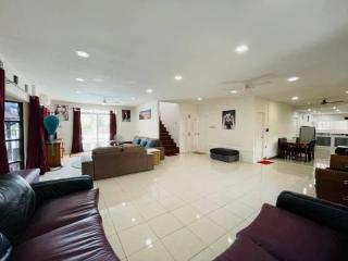 2-story detached house for rent, Pattaya, Soi Thung Klom Tan Man (village), quiet, beautiful house.