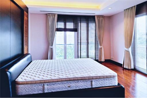 For Rent: Newly renovated 3 Bedrooms Overlook garden and swimming pool With balcony at Supreme Garden - 920071001-12409
