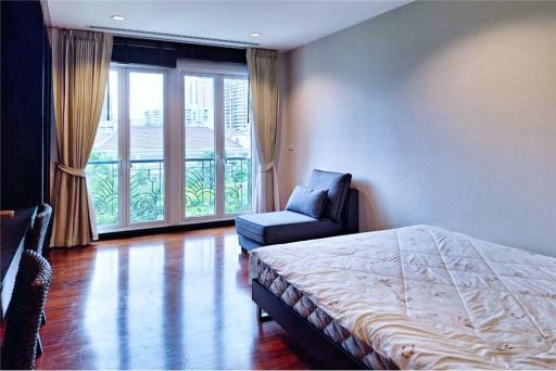 For Rent: Newly renovated 3 Bedrooms Overlook garden and swimming pool With balcony at Supreme Garden - 920071001-12409