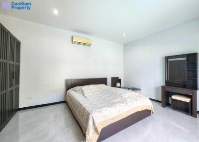 Cozy 3-Bedroom Pool Villa in Hua Hin at The Heights2