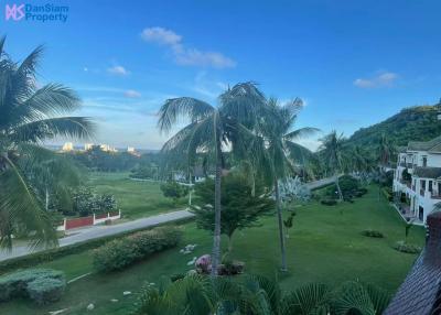 Topfloor Golf Condo in Hua Hin at Palm Hills Golf Resort