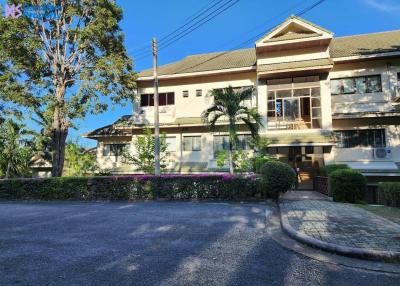 Topfloor Golf Condo in Hua Hin at Palm Hills Golf Resort