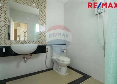 220 Sqm., 5 Beds House listed for ฿ 6,900,000.