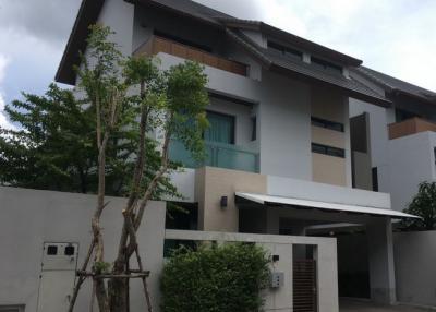 Bangkok Single House Private Nirvana Residence Yothin Phatthana