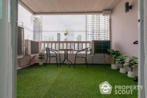 2-BR Condo at Petch 9 Tower near BTS Ratchathewi