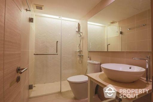 2-BR Condo at Petch 9 Tower near BTS Ratchathewi