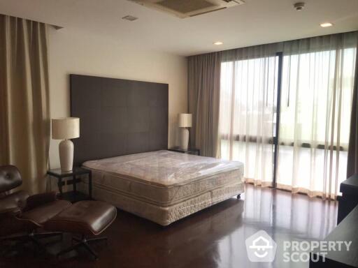 2-BR Apt. near BTS Ekkamai