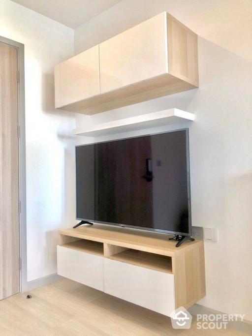 1-BR Condo at Knightsbridge Prime Sathorn near BTS Chong Nonsi (ID 388963)