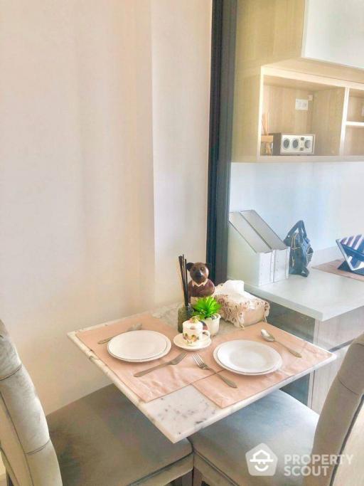 1-BR Condo at Knightsbridge Prime Sathorn near BTS Chong Nonsi (ID 388963)