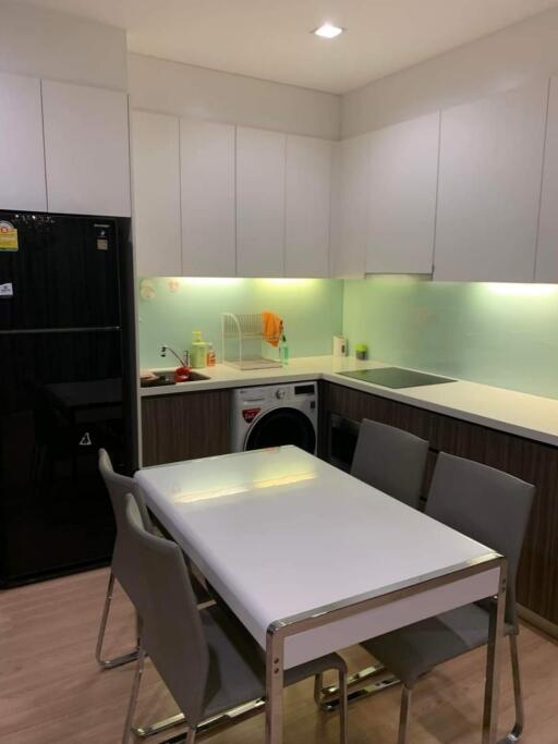 2 bed Condo in Urbano Absolute Sathon-Taksin Khlong Ton Sai Sub District C020472