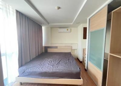 The Kris 5 Ratchada 17 near MRT Sutthisan Great Deal! Spacious 1-Bedroom 1-Bathroom Condo for Rent