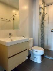 Metro Sky Prachachuen near Bang Son Station Duplex 1-Bedroom 1-Bathroom Condo for Rent
