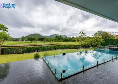 Luxury Pool Villa in Hua Hin at Black Mountain Golf Resort