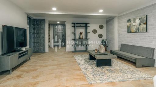 Gorgeous 3-Storey Villa in Kamala