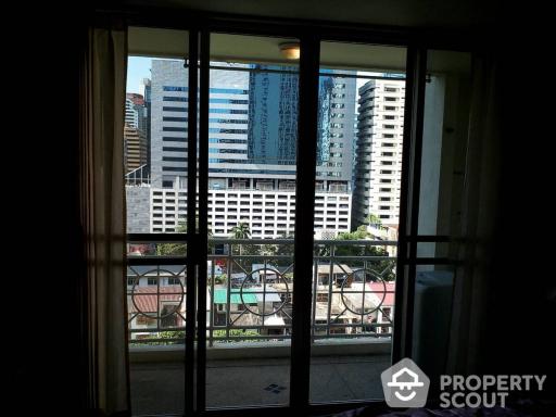 2-BR Condo at Asoke Place near MRT Sukhumvit (ID 512570)