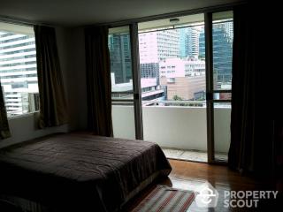 2-BR Condo at Asoke Place near MRT Sukhumvit (ID 512570)