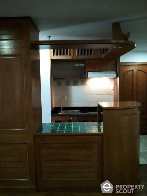 2-BR Condo at Asoke Place near MRT Sukhumvit (ID 512570)