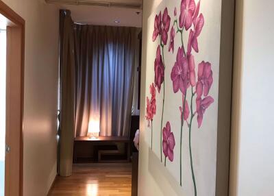 2 bed Condo in The Emporio Place Khlongtan Sub District C10375