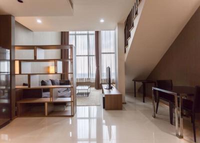 1 bed Duplex in The Emporio Place Khlongtan Sub District D07492