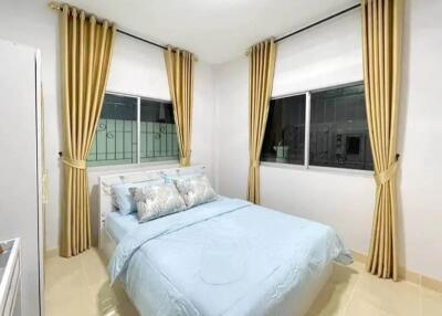 Single house for sale in Royal Orchid Village, Noen Phlap Wan,move in ready, great price.