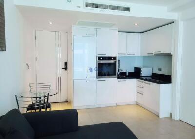 1 Bedroom Condo in Centara Avenue Residence and Suites Central Pattaya C003472