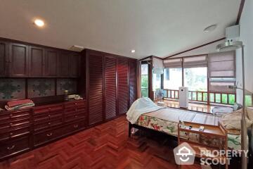 4-BR Condo at Premier Condominium near BTS Phrom Phong