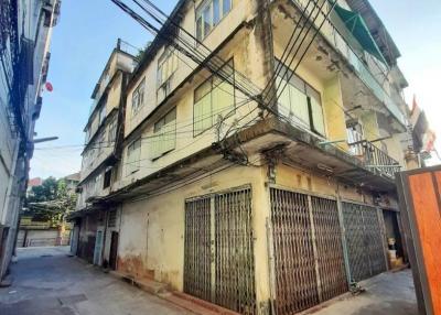 Commercial for Sale in Wang Mai