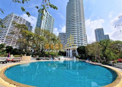 Studio Condo in Park Beach Wongamat C011404